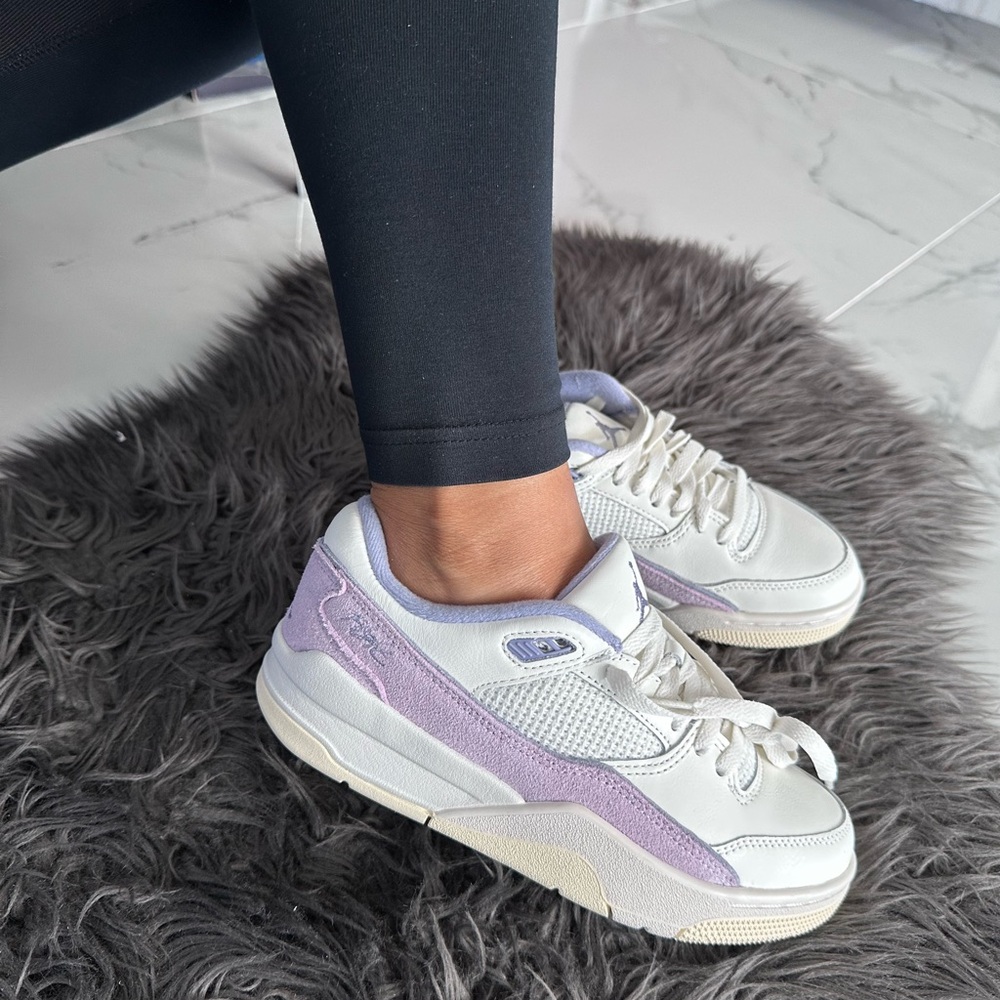 Jordan Women's Athletic Shoes White and Purple - Picture 5 of 11